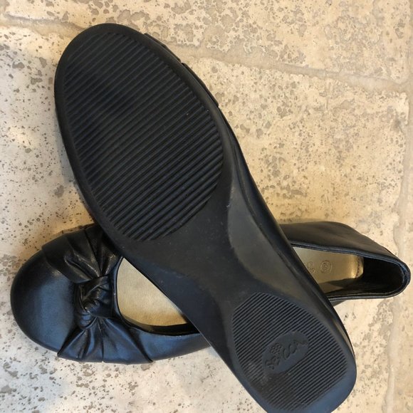 Sbicca black slip on flats Size 7.5 W - Picture 3 of 6